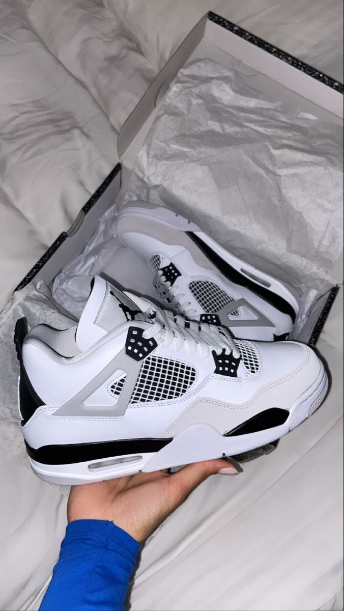 Jordan retro 4