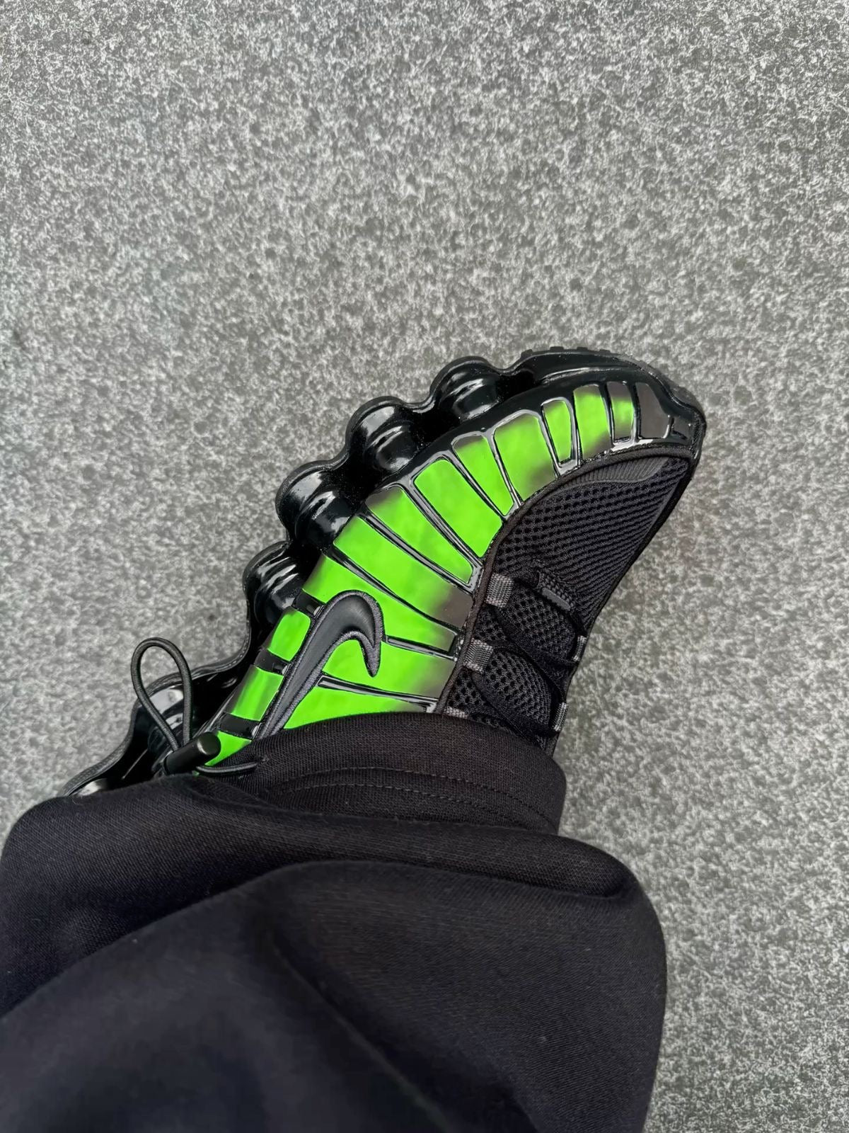 Nike shox Tl thermoreactive green & black colour change