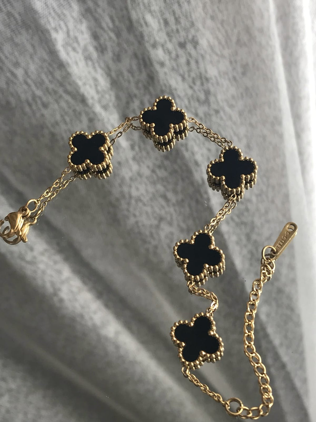 Midnight Clover Stainless Steel Bracelet – A Statement of Elegance